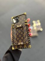 قاب گوشی استنددار مدل لویی ویتون - Image 3